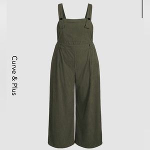 BRAND NEW! Corduroy Pocket Jumpsuit Curve & Plus